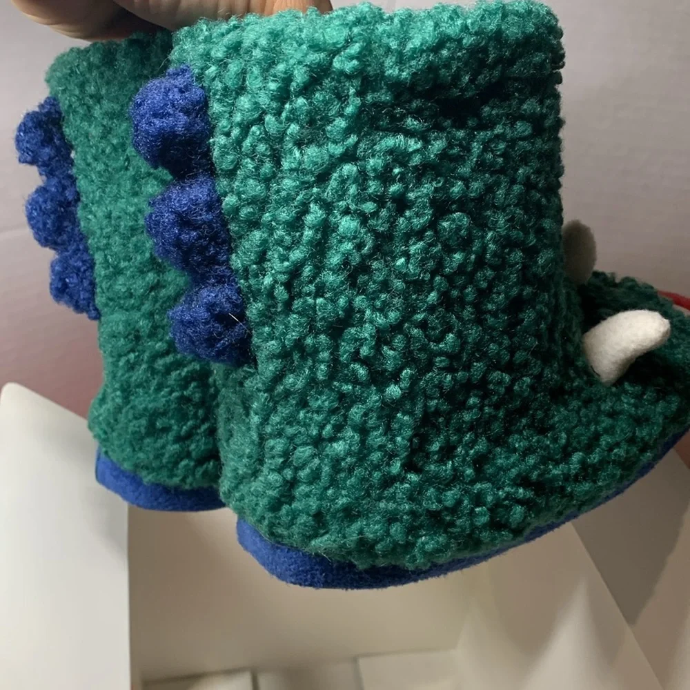Totes Toasties KIDS Fuzzy Slippers Dino Dinosaurs Size Medium  13-1